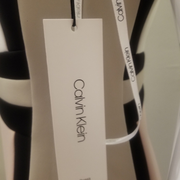 Calvin Klein dress - Picture 3 of 6